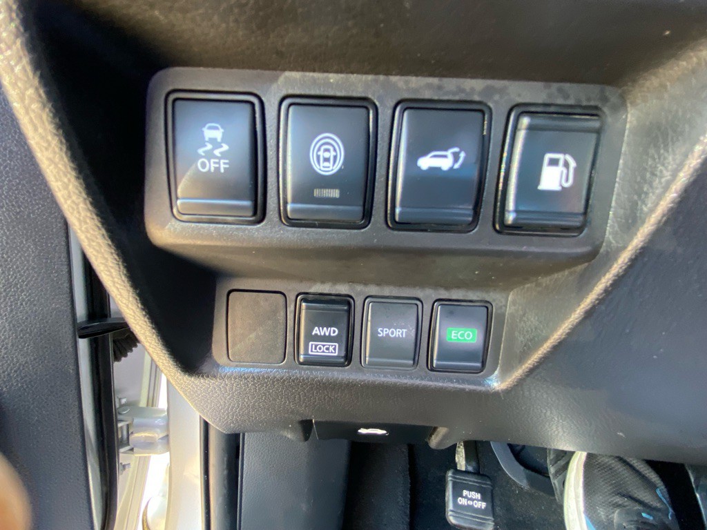 2020 Nissan Rogue Image 28