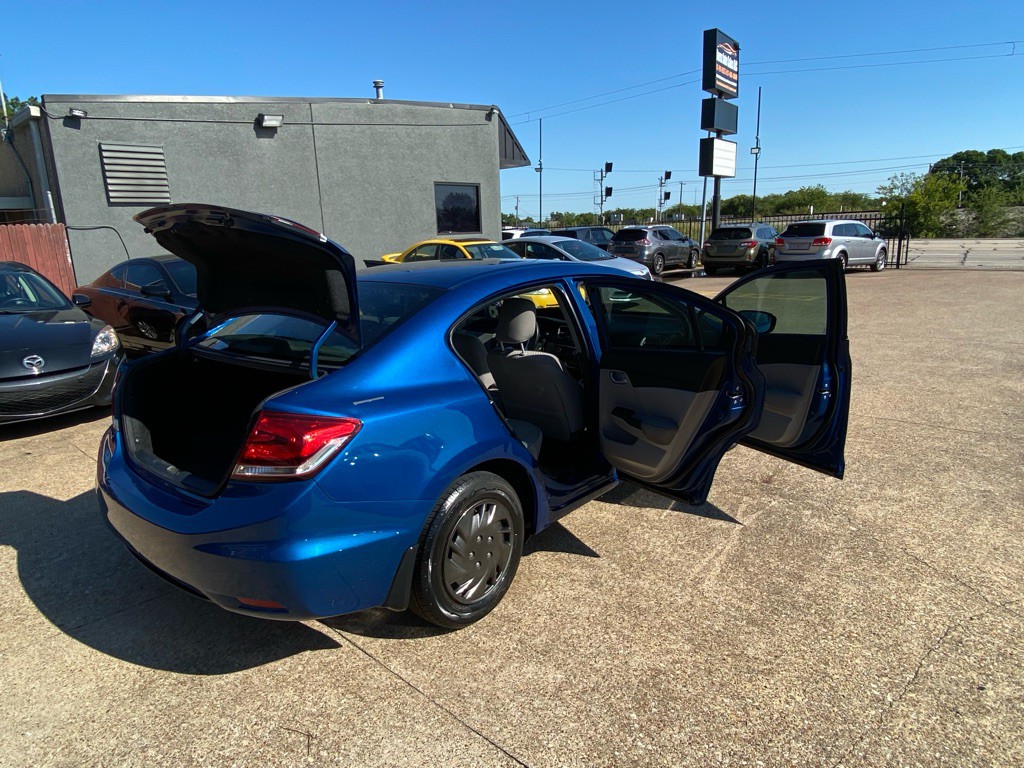 2015 Honda Civic Image 12