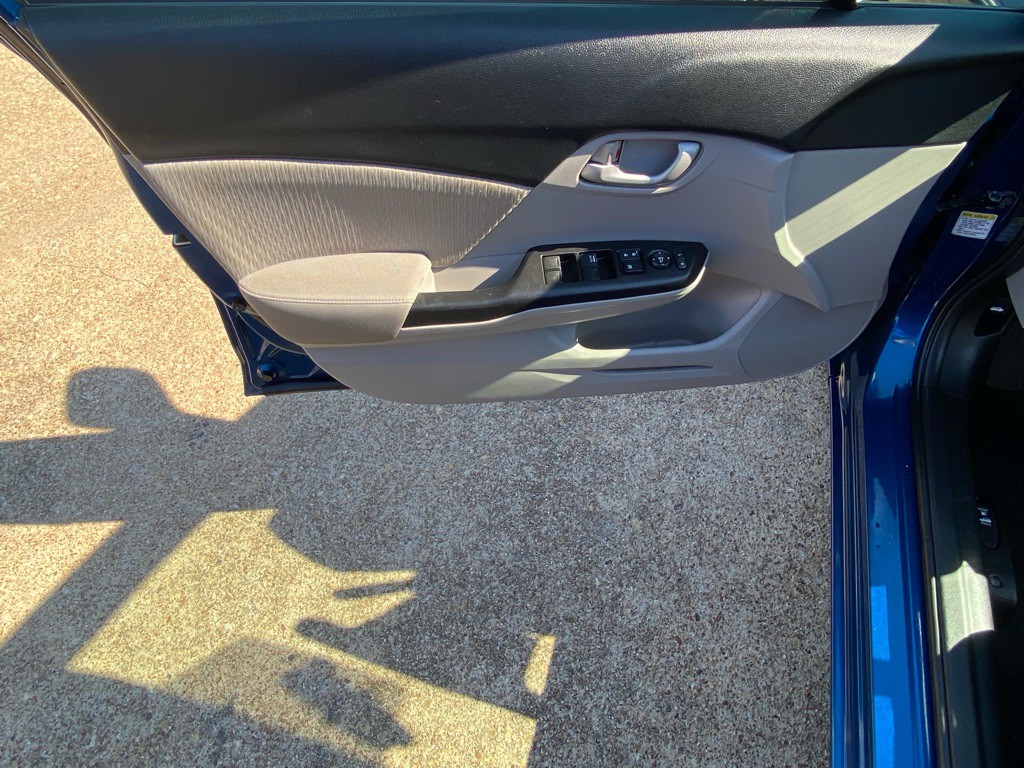 2015 Honda Civic Image 14