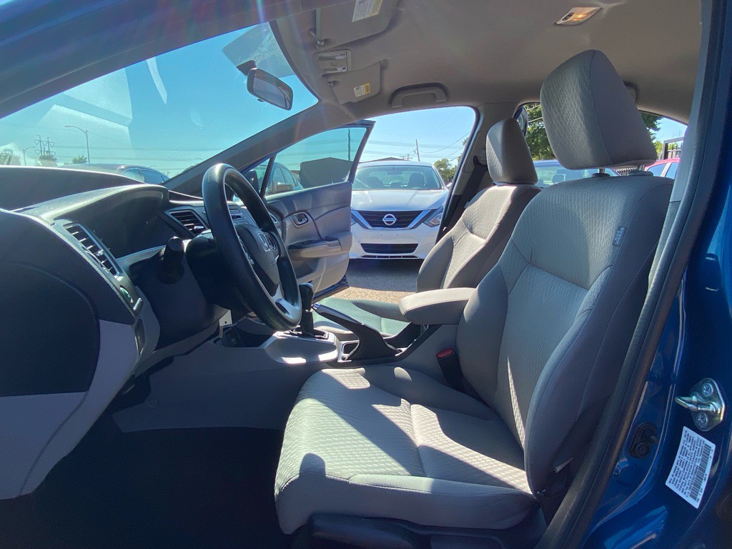 2015 Honda Civic Image 15