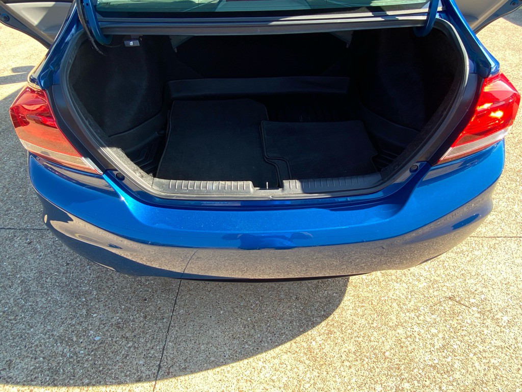 2015 Honda Civic Image 17
