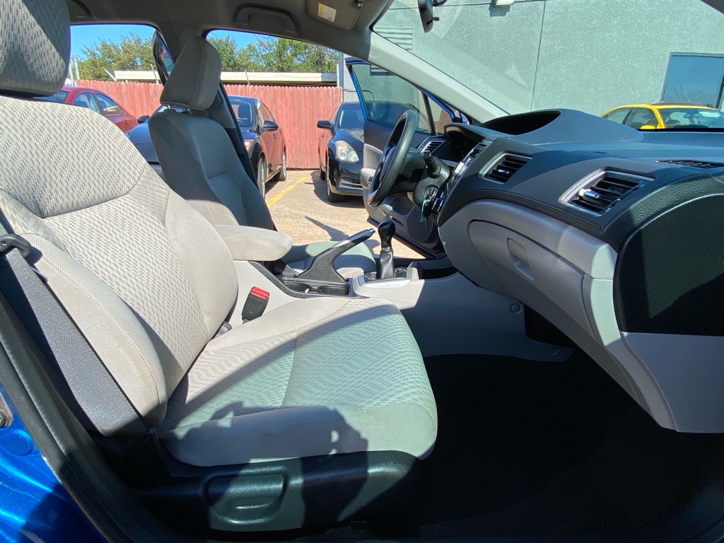 2015 Honda Civic Image 19