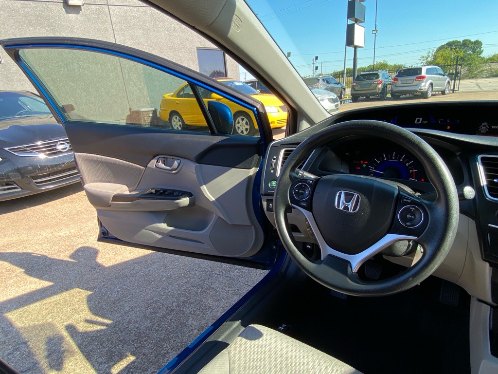 2015 Honda Civic Image 22