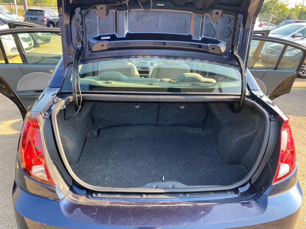 2007 Saturn ION Image 17