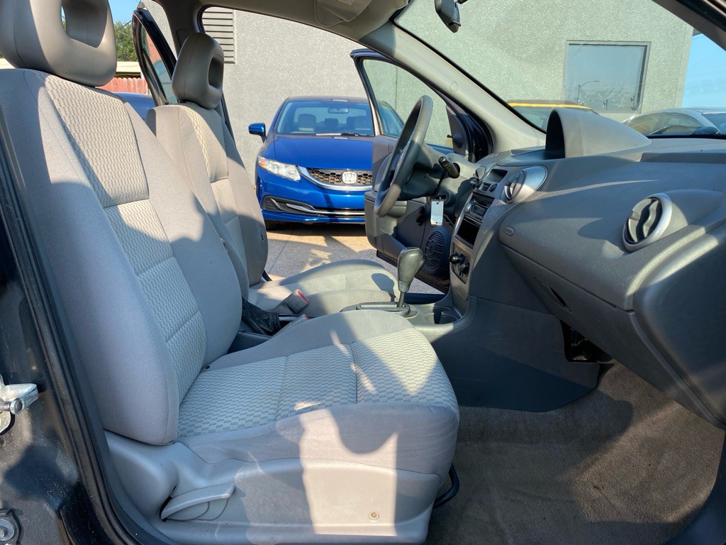 2007 Saturn ION Image 19