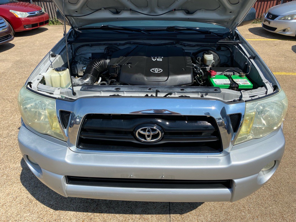 2005 Toyota Tacoma Image 26