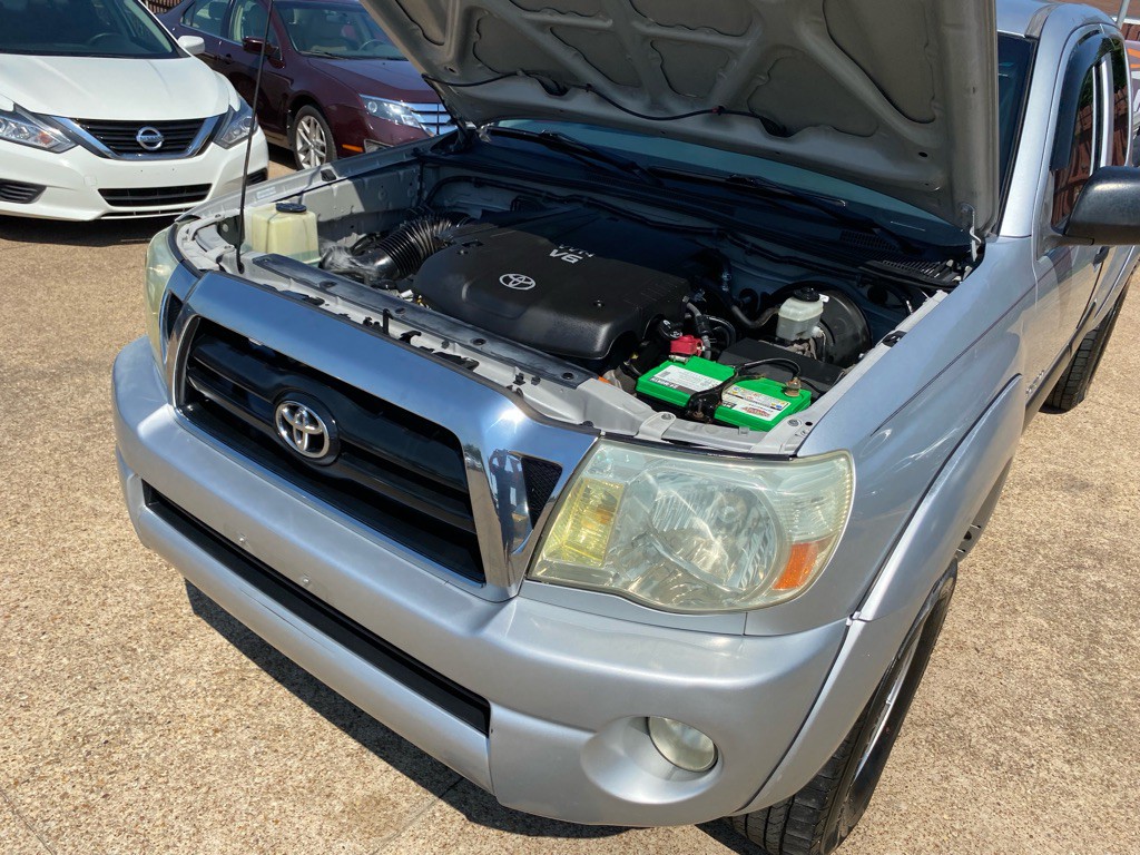 2005 Toyota Tacoma Image 27