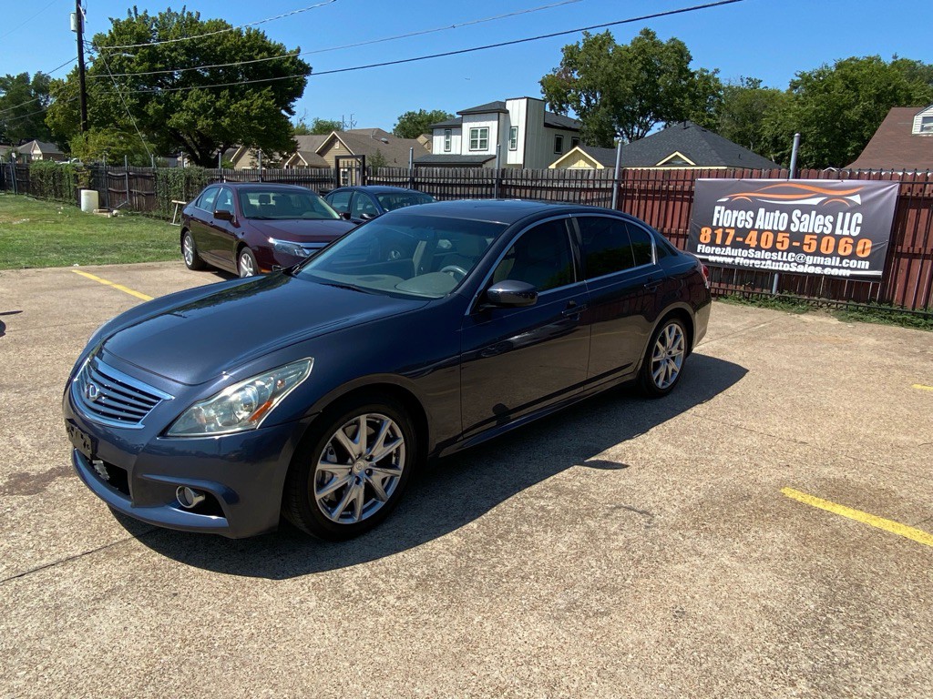 2011 INFINITI G37 Image 3