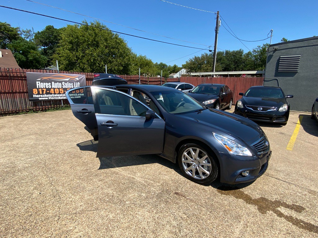 2011 INFINITI G37 Image 7