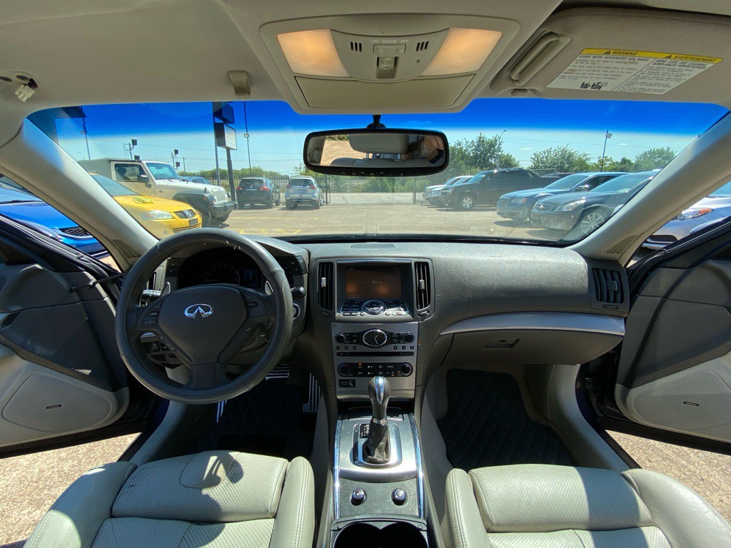 2011 INFINITI G37 Image 20