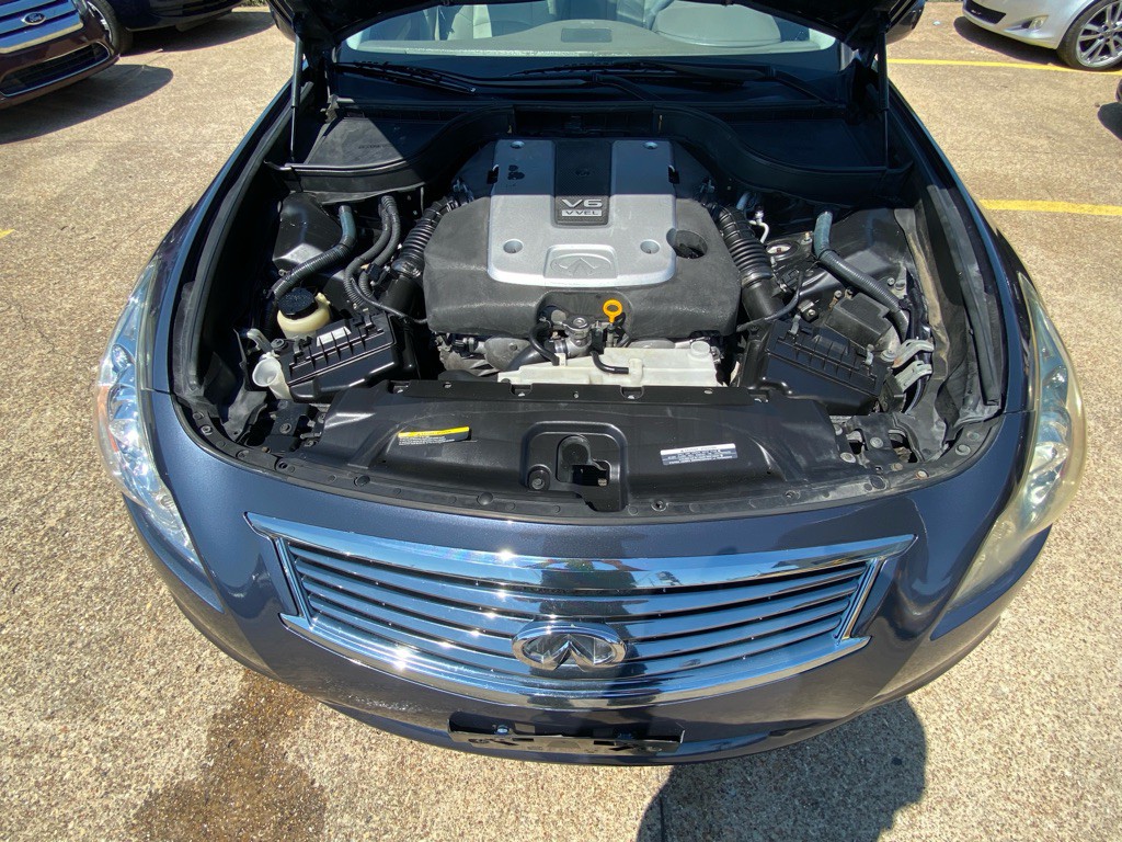 2011 INFINITI G37 Image 29