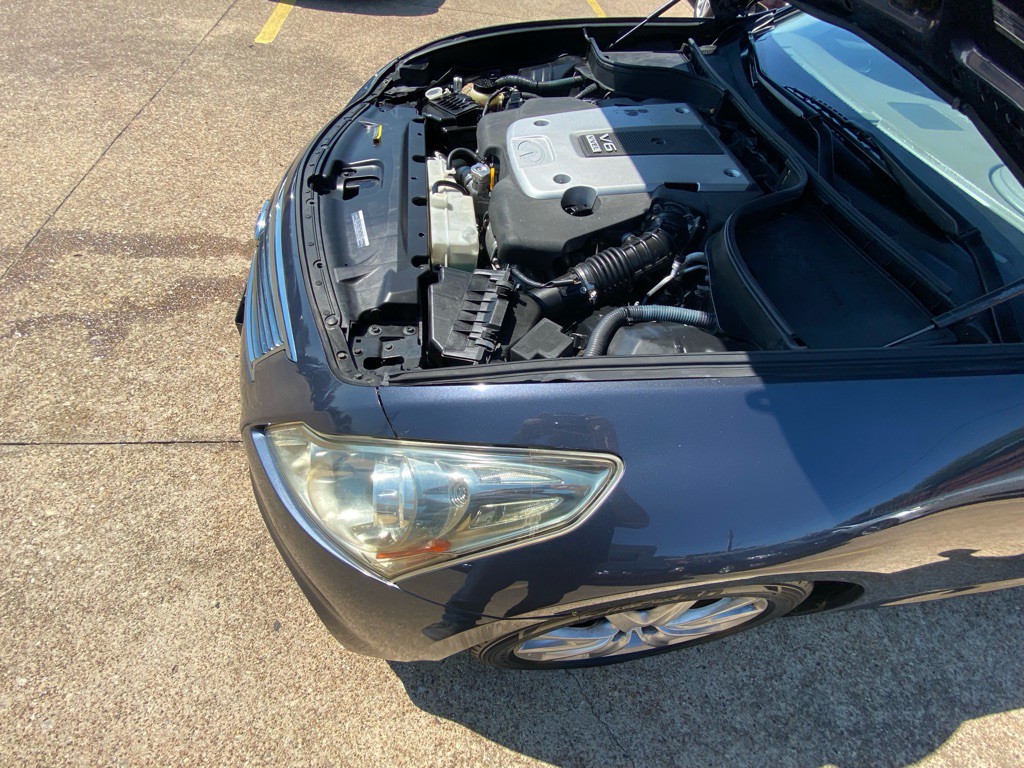 2011 INFINITI G37 Image 30