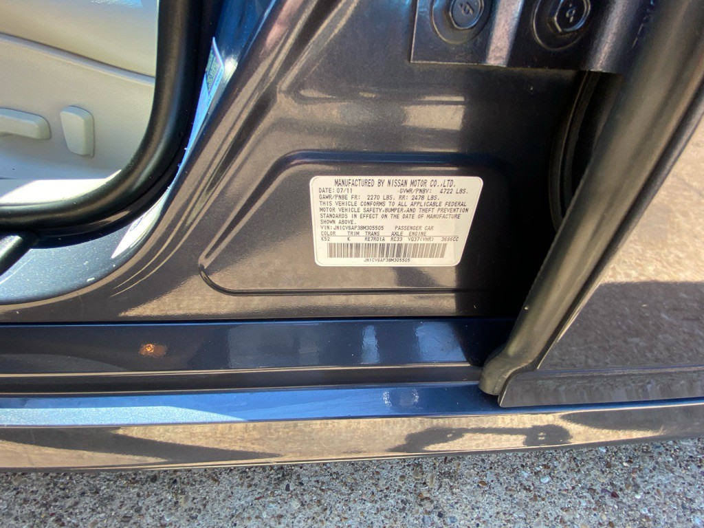 2011 INFINITI G37 Image 32