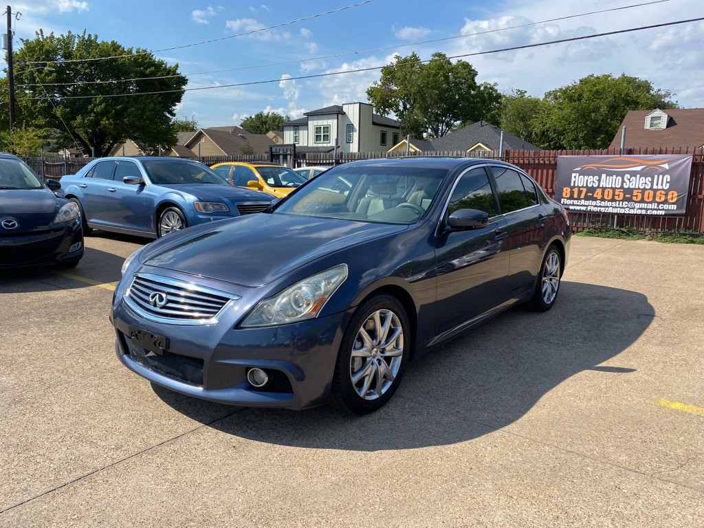 2011 INFINITI G37 Image 3