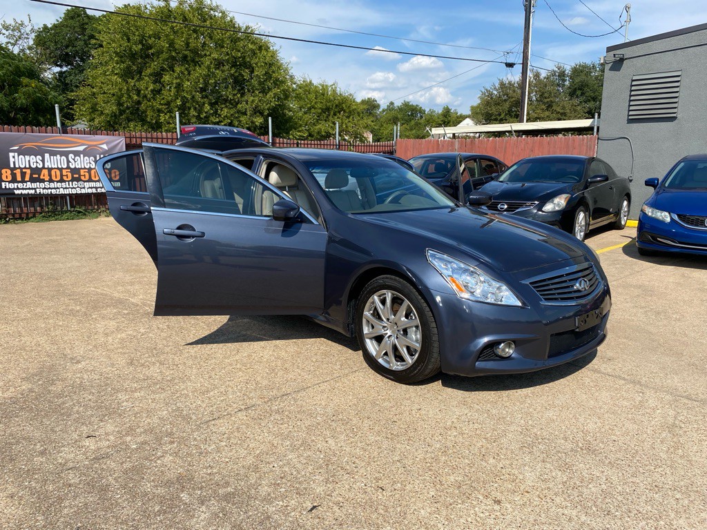 2011 INFINITI G37 Image 7