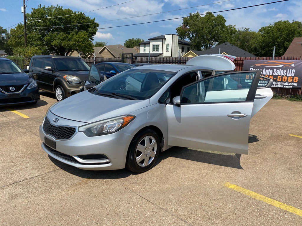 2016 Kia Forte Image 9