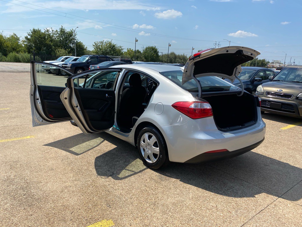 2016 Kia Forte Image 10