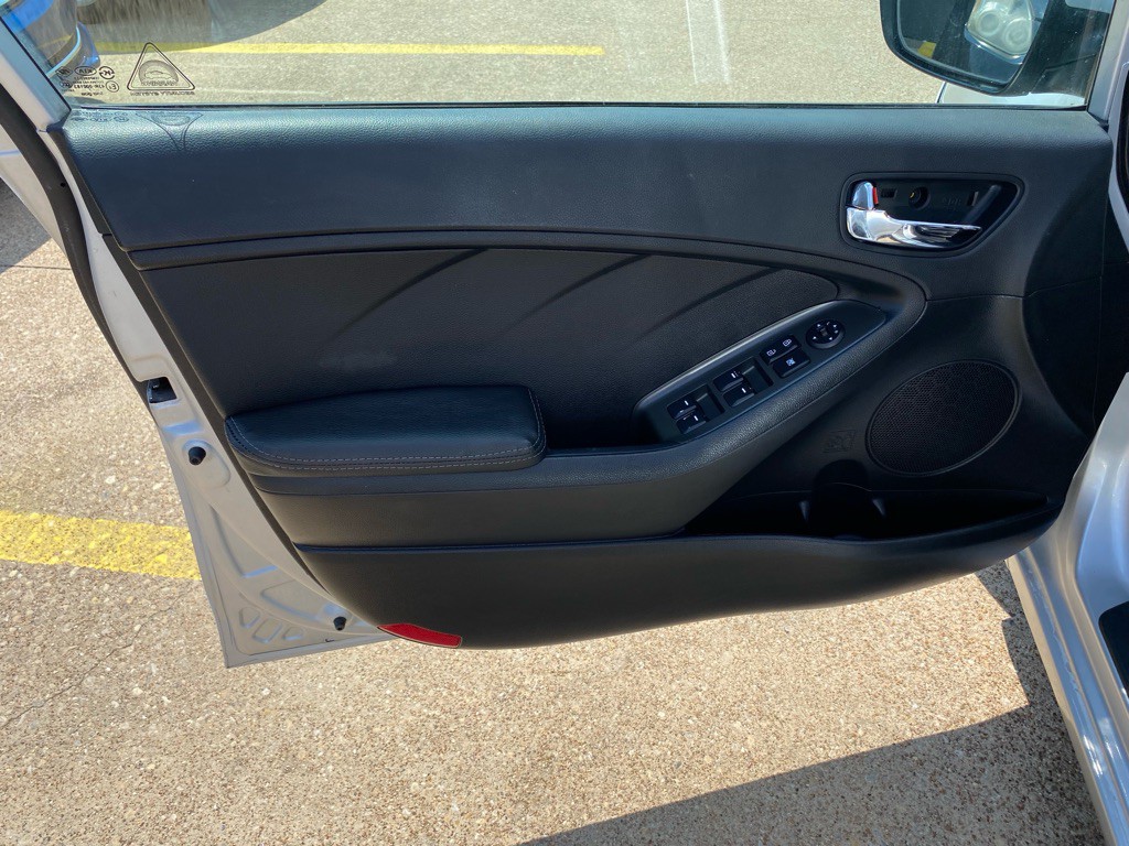 2016 Kia Forte Image 13