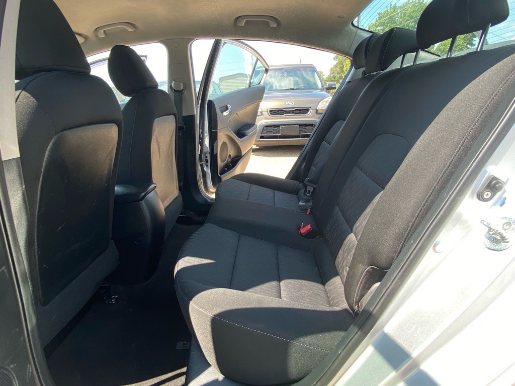 2016 Kia Forte Image 16
