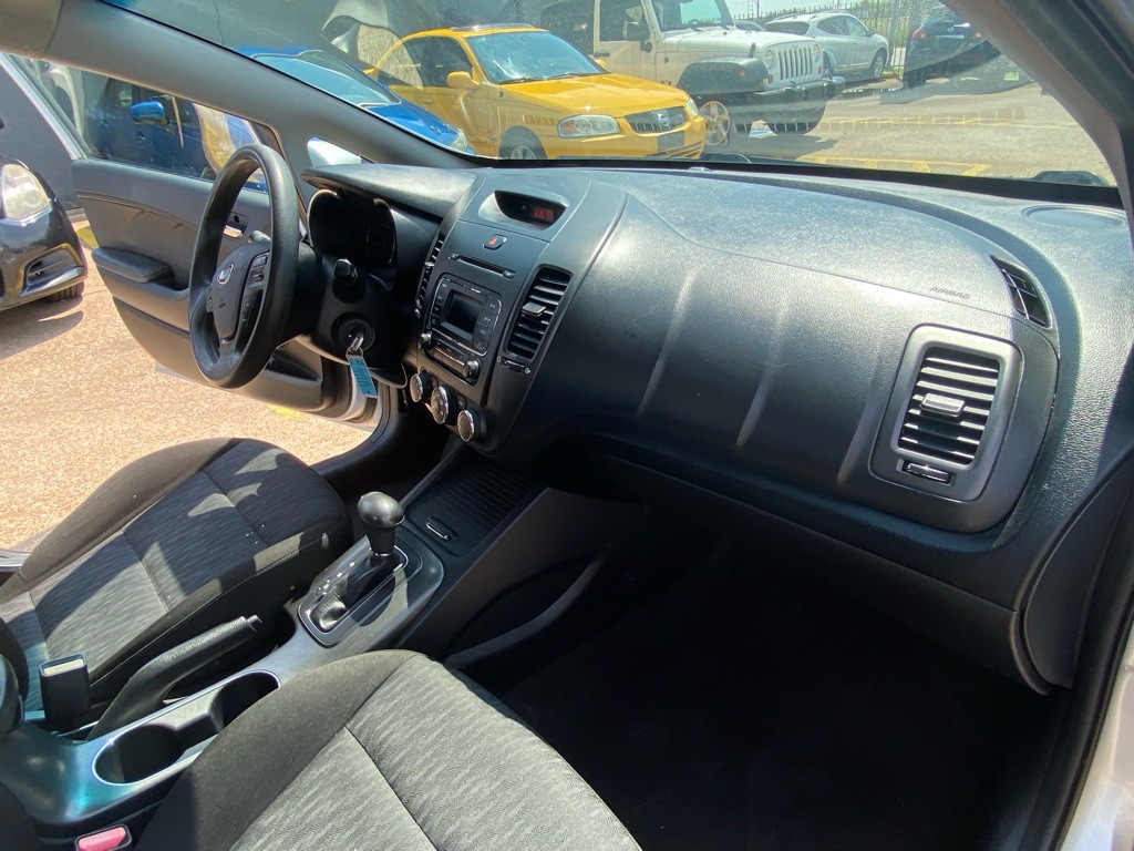 2016 Kia Forte Image 20