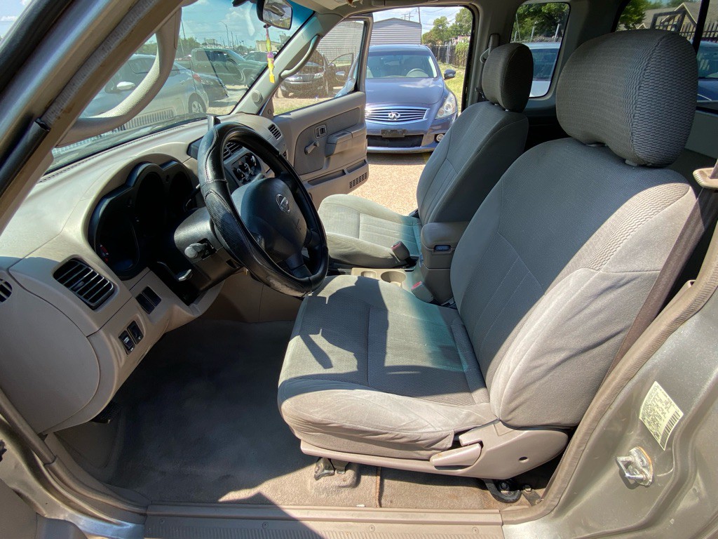 2003 Nissan Frontier Image 14