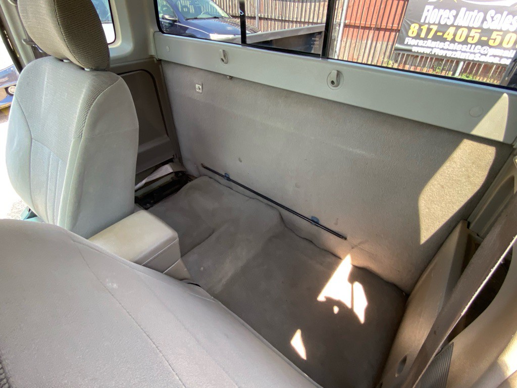2003 Nissan Frontier Image 15