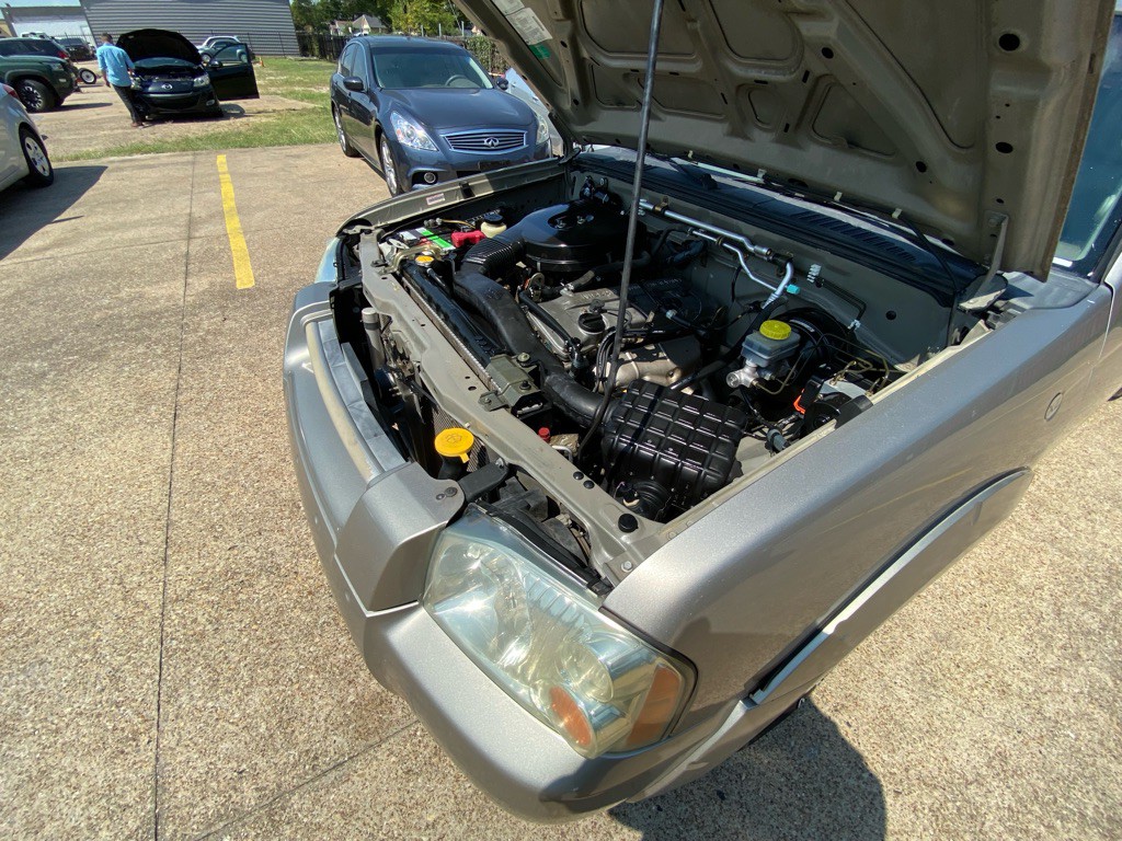 2003 Nissan Frontier Image 25