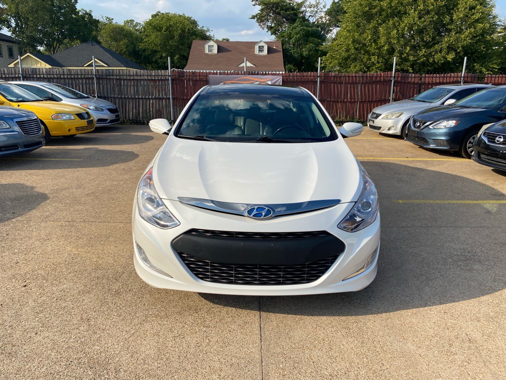 2013 Hyundai Sonata Image 2