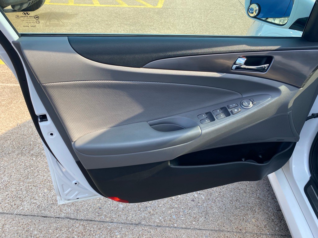 2013 Hyundai Sonata Image 13