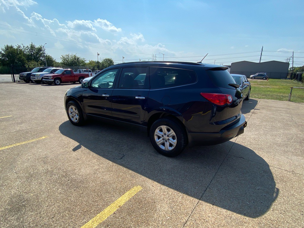 2011 Chevrolet Traverse Image 4
