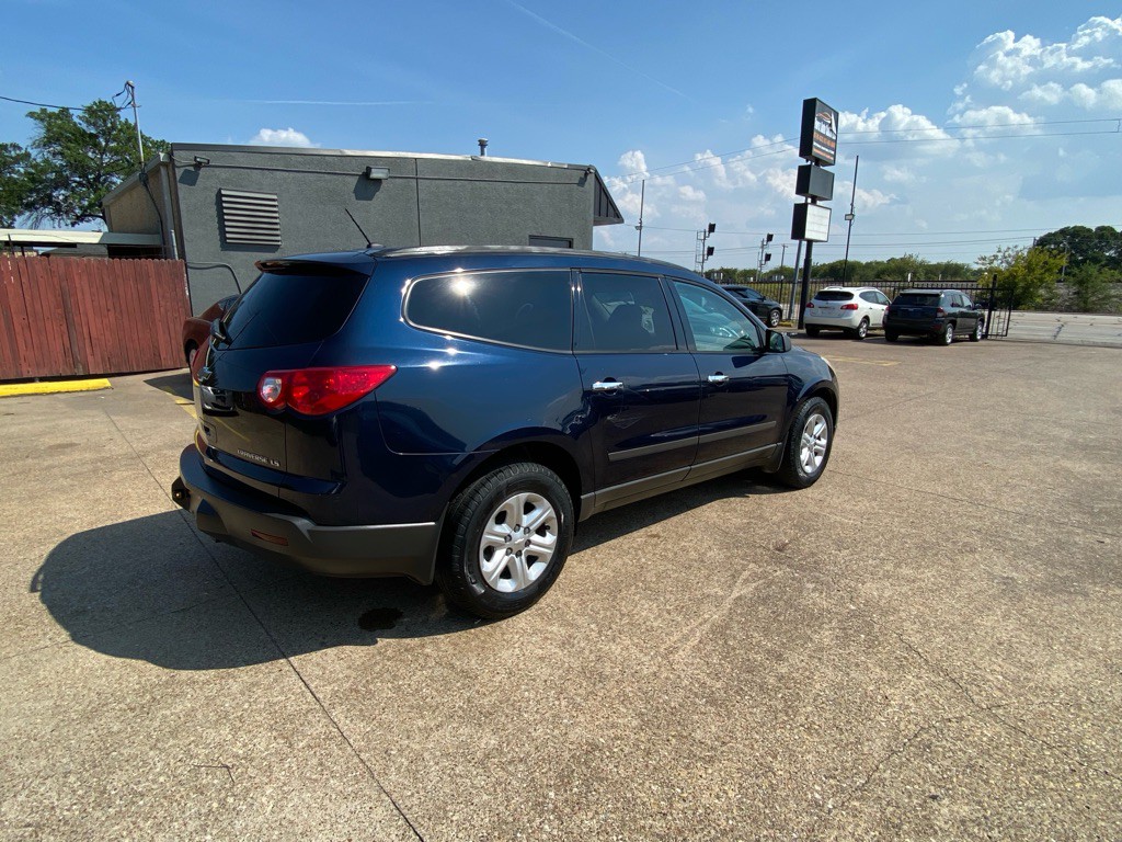 2011 Chevrolet Traverse Image 6
