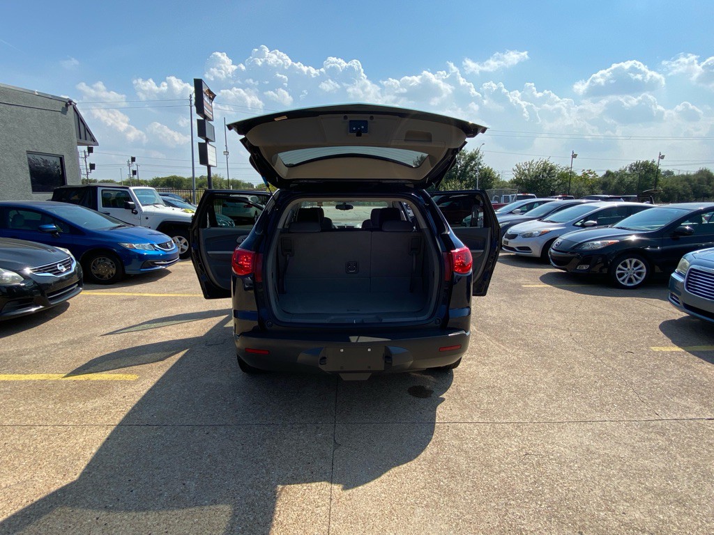 2011 Chevrolet Traverse Image 11