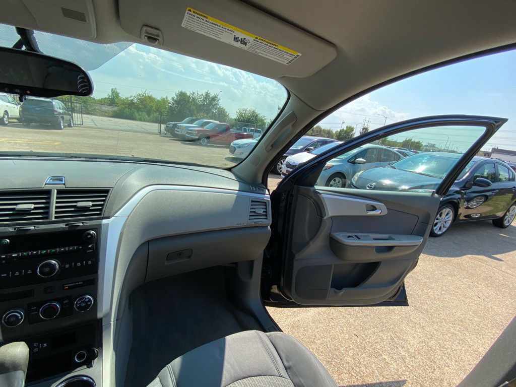 2011 Chevrolet Traverse Image 24