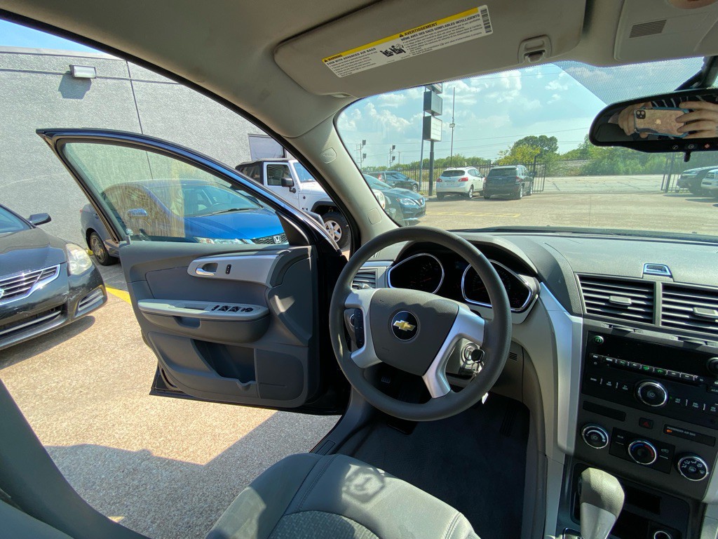 2011 Chevrolet Traverse Image 25