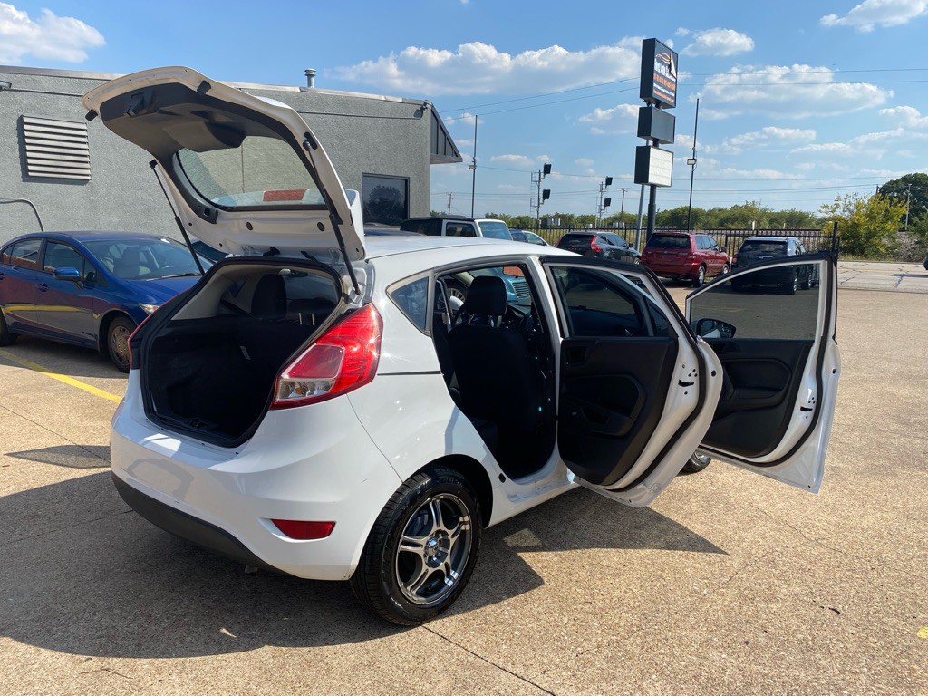 2018 Ford Fiesta Image 12