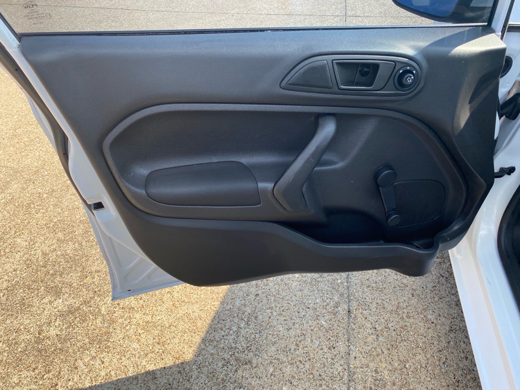 2018 Ford Fiesta Image 13