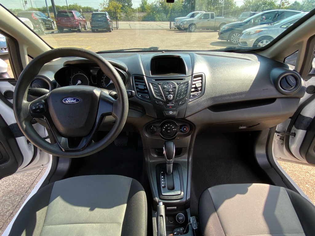 2018 Ford Fiesta Image 21