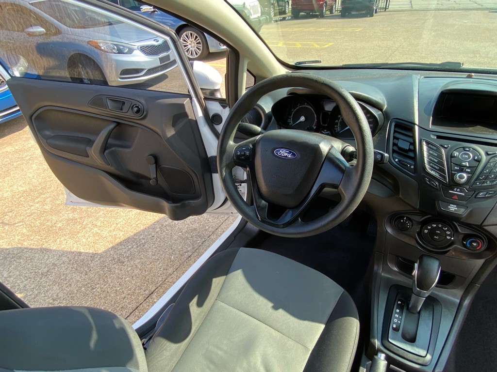 2018 Ford Fiesta Image 23