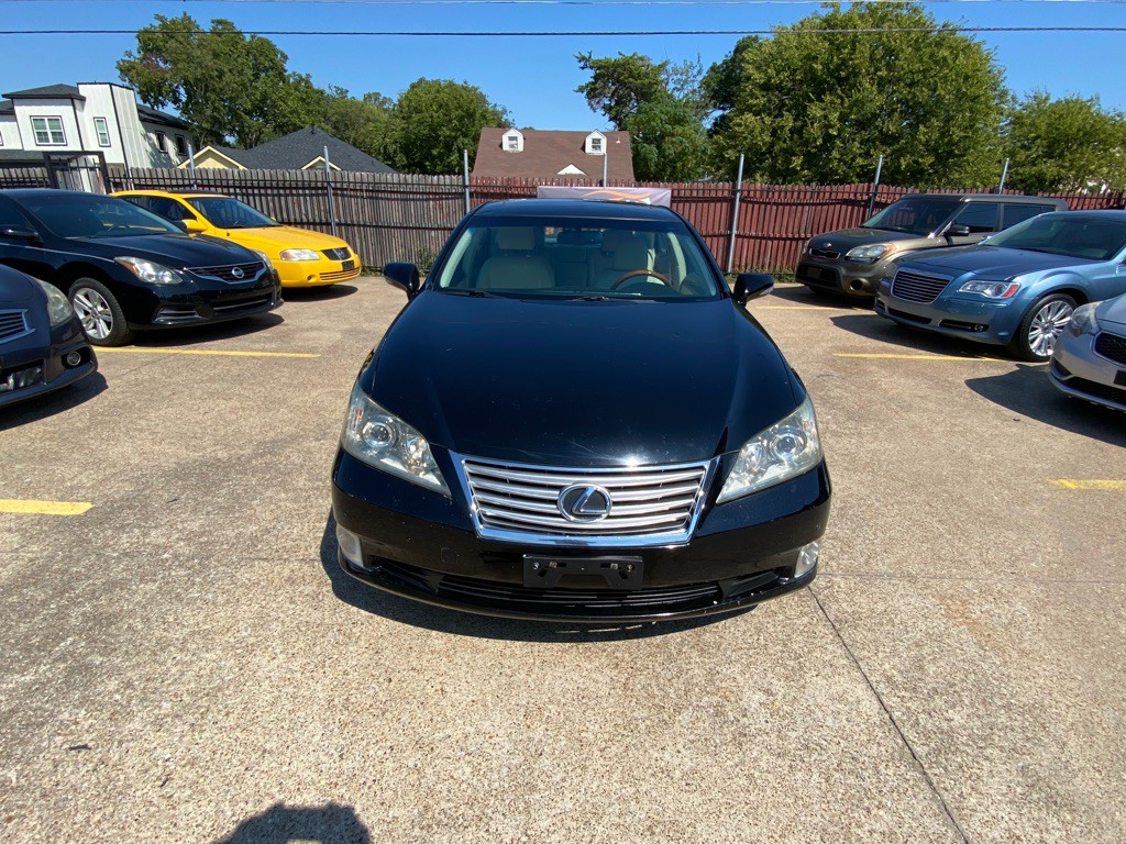 2011 Lexus ES 350 Image 2