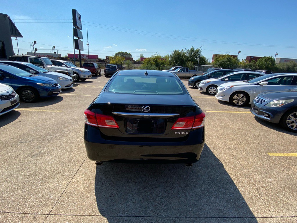 2011 Lexus ES 350 Image 5
