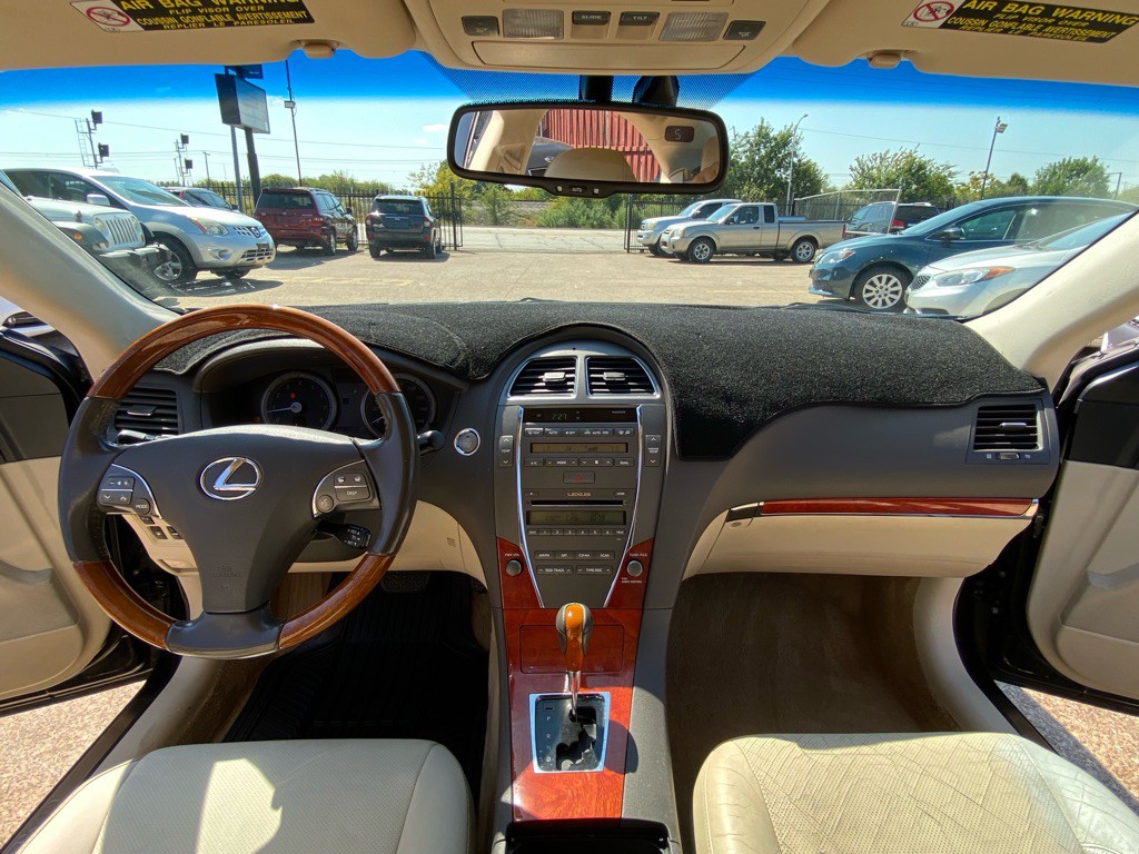 2011 Lexus ES 350 Image 19