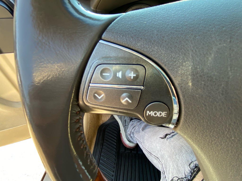 2011 Lexus ES 350 Image 23