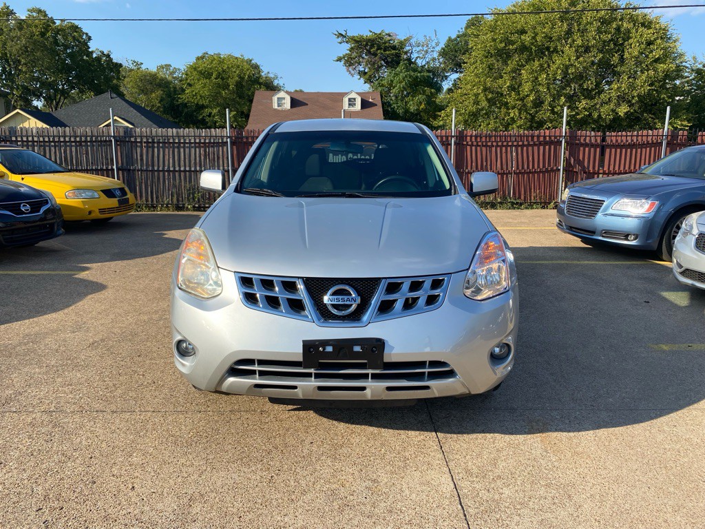 2013 Nissan Rogue Image 2