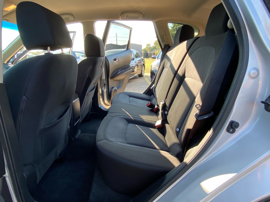 2013 Nissan Rogue Image 16