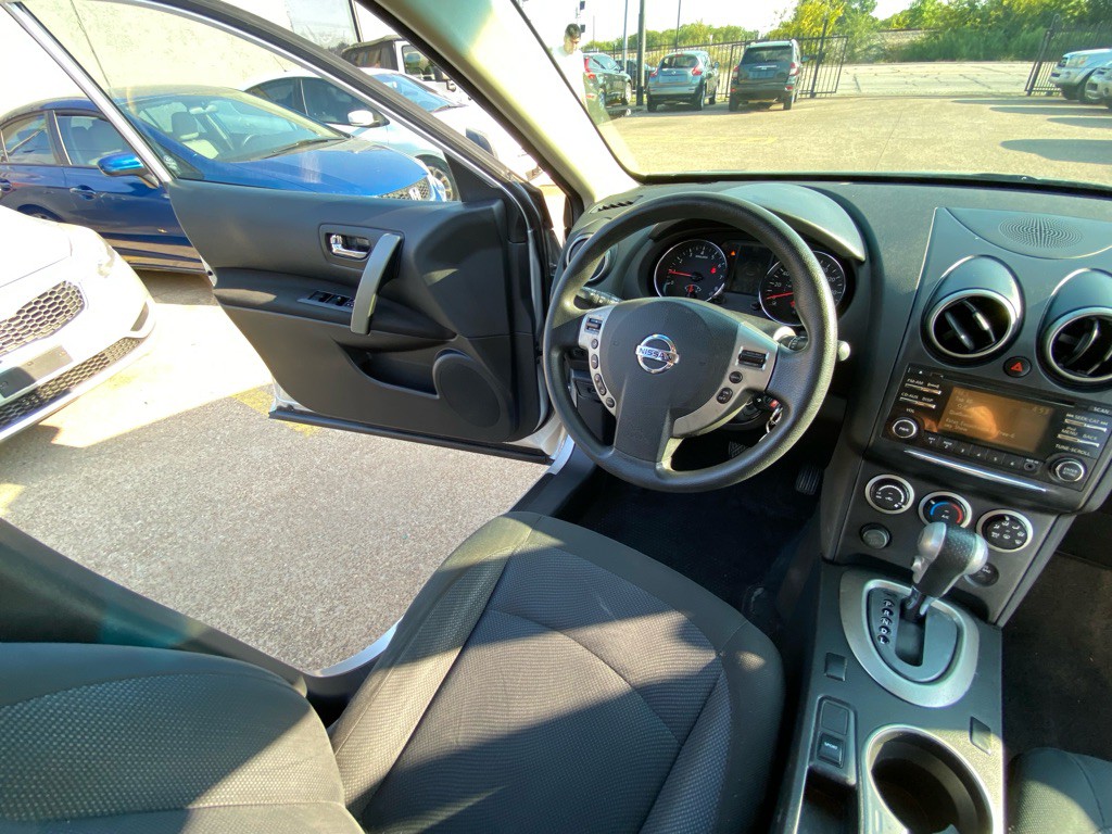 2013 Nissan Rogue Image 23