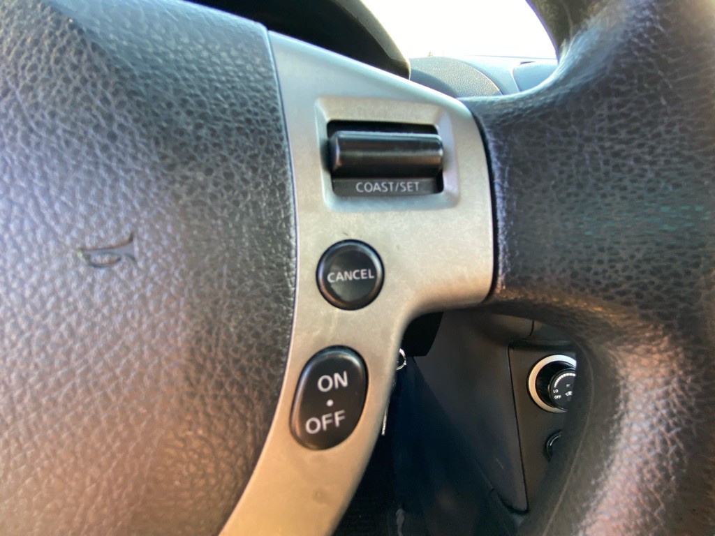 2013 Nissan Rogue Image 25
