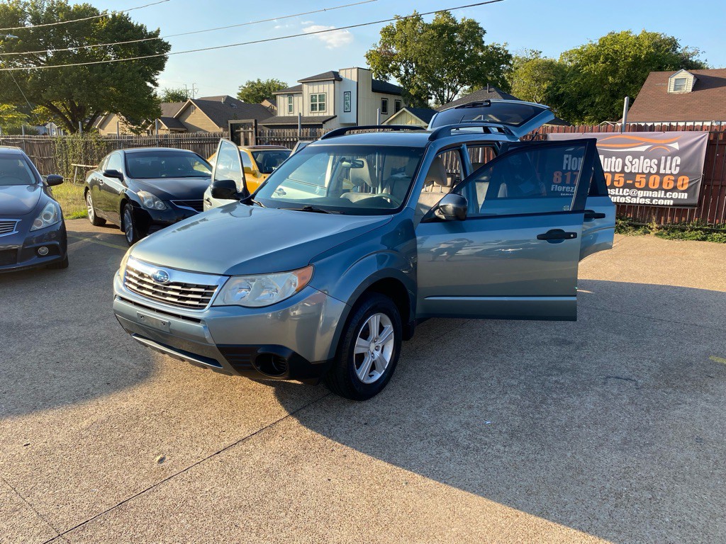 2010 Subaru Forester Image 9