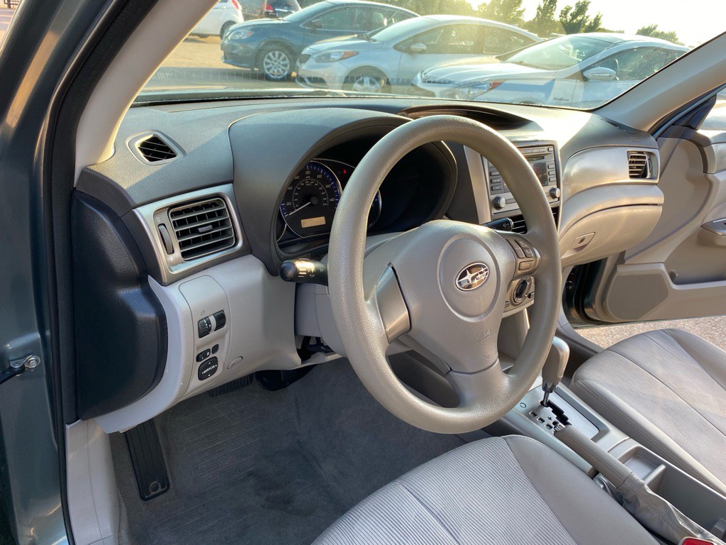 2010 Subaru Forester Image 14