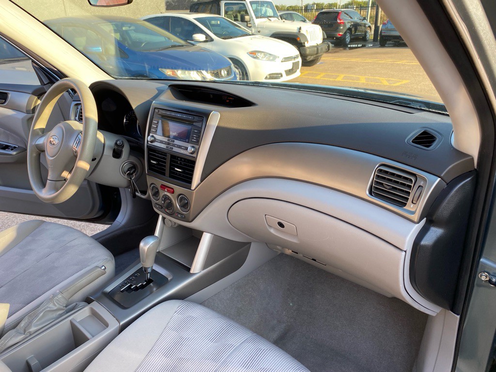 2010 Subaru Forester Image 20