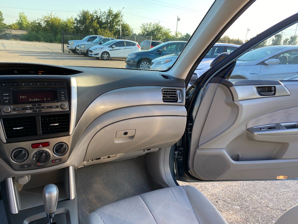 2010 Subaru Forester Image 22